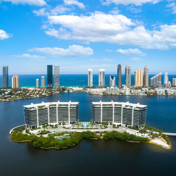 Aerial view of Pive Island, Aventura, Florida, United States.