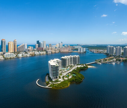 Aerial view of sandy beach and ocean in Pive Island, Aventura, Florida, united states.