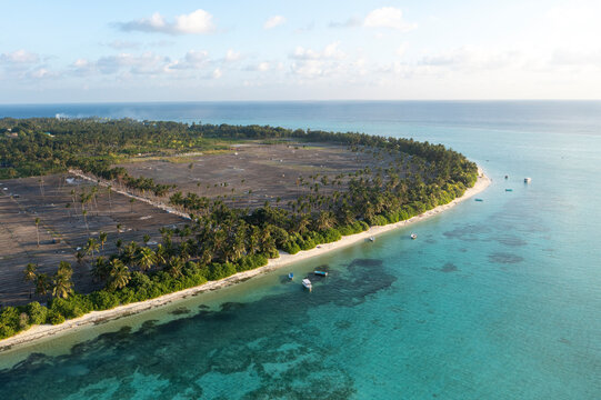 Aerial view of beautiful coastal paradise in Thoddoo, Maldives.