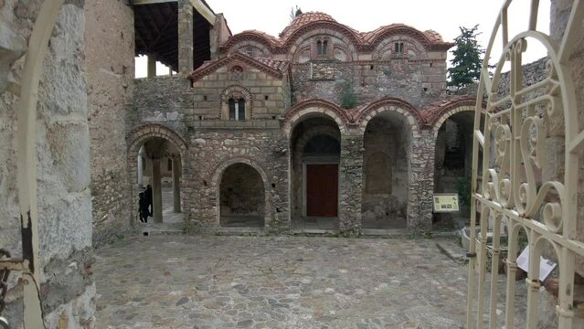 Mystras or Mistras, also known in the Chronicle of the Morea as Myzethras or Myzithras, is a fortified town and a former municipality in Laconia, Peloponnese, Greece. Ruines Bizantine 
