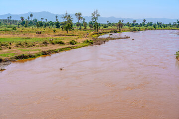 Ethiopia, south Ethiopian landscape with the Turmi River.
