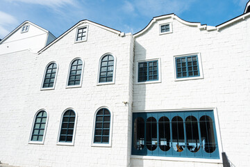 Old apartament house with english Terraced Houses,modern home decor,stylish home decor london style.