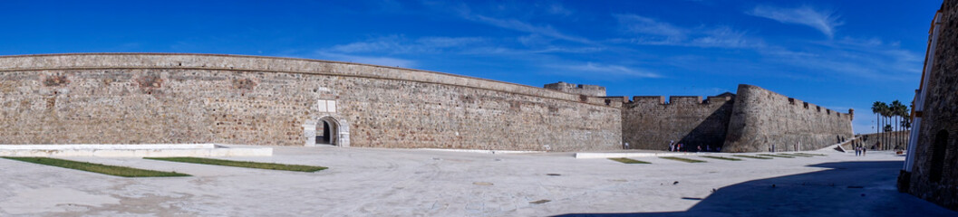 Conjunto monumental de las murallas reales de Ceuta, España	