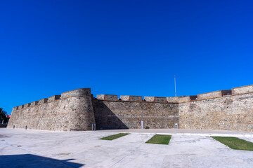Conjunto monumental de las murallas reales de Ceuta, España	
