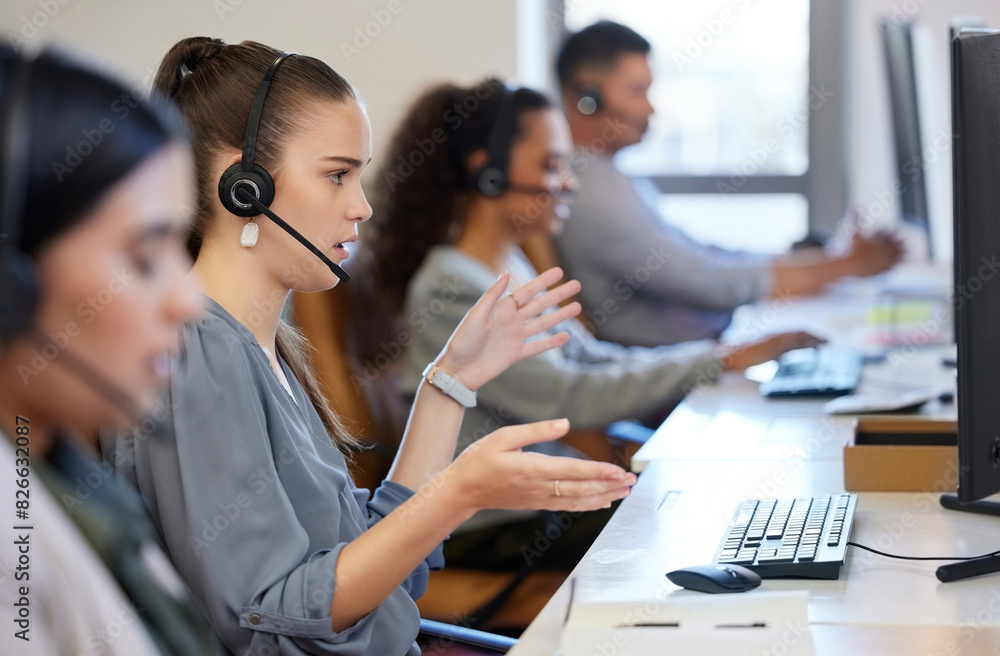 Aufkleber callcenter, woman and help in technical support chat with advice for customer on computer. virtual, 