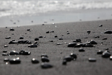 Island, Landschaft, Schwarzer Strand und Kieselsteine