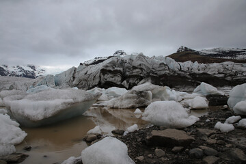 Island - 2024 05 02, Landschaftsbild auf Island, Svinafellsjökull, Gletscherseen