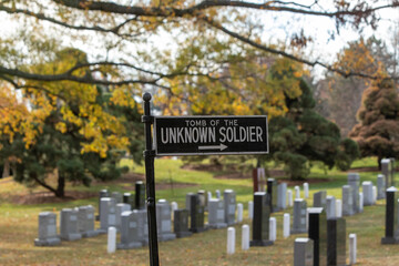 Obraz premium public footpath sign