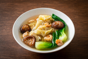 pork dumpling soup with shrimps and vegetable