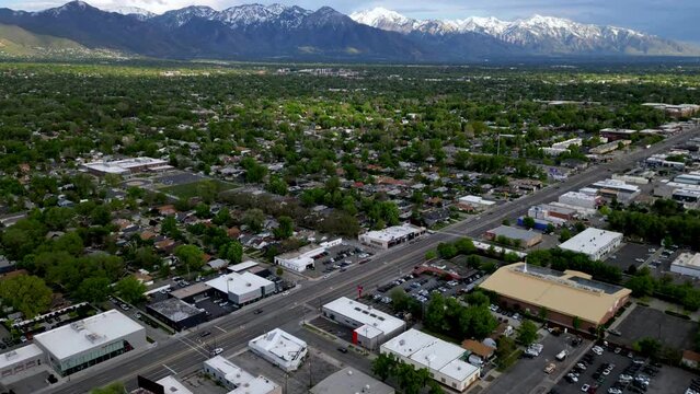 Hyperlapse drone footage of the traffic in Salt Lake City on a sunny day, in Utah, USA