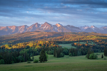 Naklejka premium Sunset in mountains