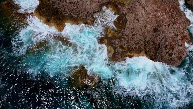 Videos aereos de menorca desde el aire, baleares y sus playas. 