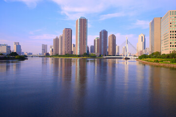 Fototapeta premium 東京都中央区 佃の高層ビル群