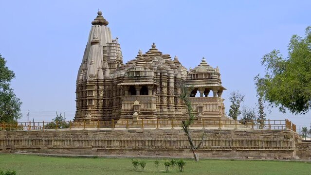 Incredible Kama Sutra Temples, Khajuraho, architecture of ancient India