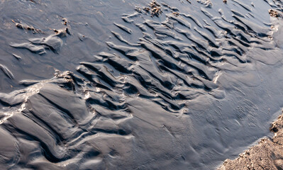 Kuyalnik Liman, water flows out of mud baths and flows into Kuyalnik Liman