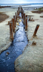 From the Kuyalnik sanatorium flows out black water with curative liman mud. Kuyalnik estuary