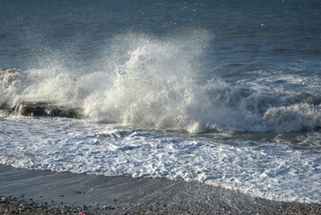 El denominador comun de la region es el agua,desde unas playas de colores esmeralda hasta los numerosos rios de agua dulce.