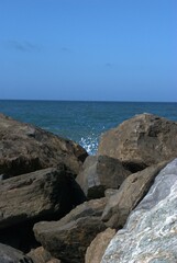 El denominador comun de la region es el agua,desde unas playas de colores esmeralda hasta los numerosos rios de agua dulce.