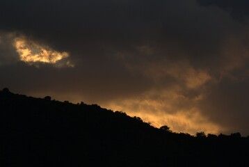 Hay muchos lugares donde puedes ver maravillosos atardeceres,los de aqui no tienen nada que...