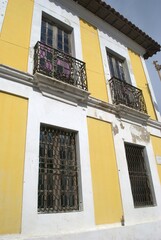 Fototapeta premium Tenemos un tipo de arquitectura que va desde el estilo colonial hasta el mas moderno y tambien el mas pobre.