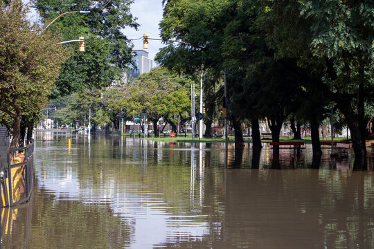 enchente da cidade de Porto Alegre 2024