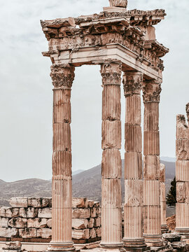 Izmir Pergamon Archeological Excavation Site Traianus Temple