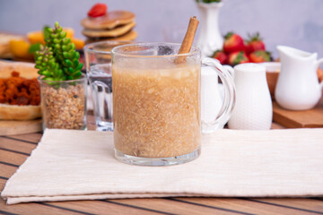 Quinua quinoa porridge hot beverage andes traditional drink super food