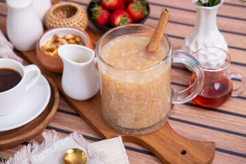 Quinua quinoa porridge hot beverage andes traditional drink super food