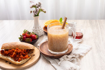 Quinua quinoa porridge hot beverage andes traditional drink super food