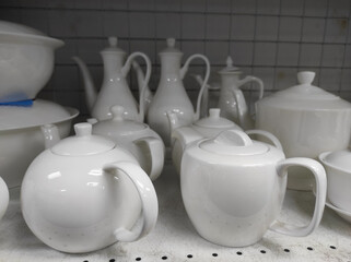 teapot and cups