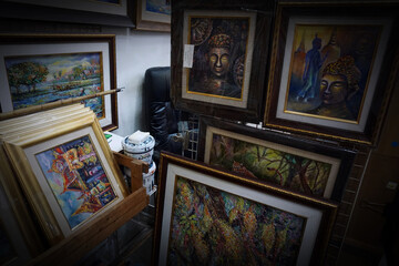 Art Frames and oil paintings Gallery from Thailand.	