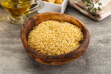 Italian raw dry pasta risoni