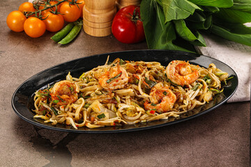 Pad Thai - noodles with prawn