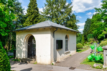 Alte Kapelle auf einem Friedhof in Mettmann