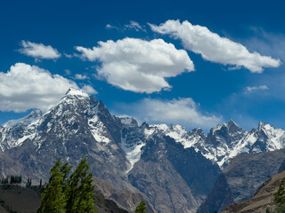 Fototapeta premium mountains and clouds