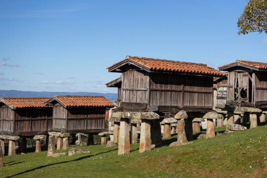 Conjunto de h&oacute;rreos, A Merca, Orense, Galicia, Espa&ntilde;a