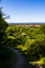 Panorama sur l’ancienne bastide royale de Revel avec les collines du Lauragais à l’horizon