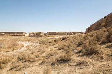 The ruins of fortress Katta Guldursun Qala