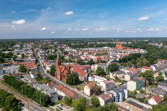 Aussicht auf die Altstadt von Bernau bei Berlin mit ihren Kirchen