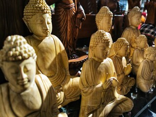 statue of buddha