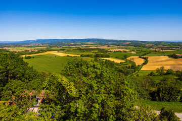 Panorama sur les coteaux et collines du Lauragais ainsi que sur la Montagne Noire depuis les anciens remparts de Saint-Félix-Lauragais