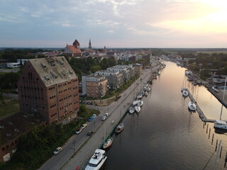 Sonnenuntergang &uuml;ber Greifswalder Ryck
