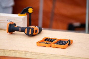 Electric tool for construction of wooden house