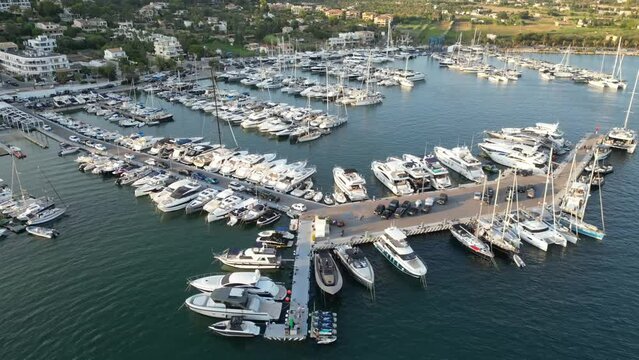 Aerial video over Avinguda de Gabriel Roca i Garc&iacute;as, Palma de Mallorca island, Spain