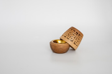 Elegant Wooden Tea Light Candle Holder with Intricate Cutout Design