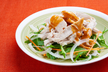 蒸し鶏のゴマだれ掛け