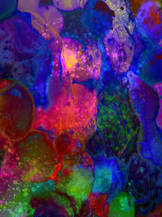 暗闇で不気味に光る背景素材1