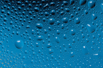 ガラスに着いた水滴