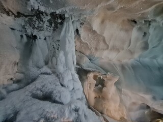 Eishöhle 