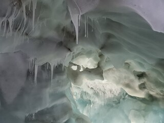 Eishöhle 